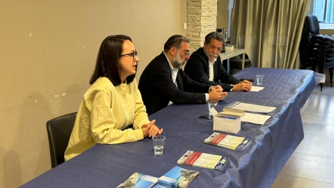 בונז׳ור בת-ים מאות משפחות מצרפת בדרך לבית החדש שלהן בעיר5.jpg