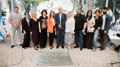 בת-ים ציינה 81 שנים לניצחון על גרמניה הנאצית בטקס זיכרון מרגש (9).jpeg